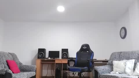 Snapshot of luigielporno chatting on 25, 10, 2025 Luigi online show from 25, 10, 2025