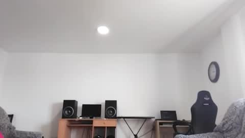 Snapshot of luigielporno chatting on 9, 11, 2025 Luigi online show from 9, 11, 2025