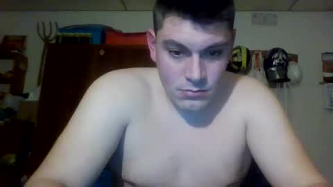 Snapshot of luis2423 chatting on 5, 2, 2025 A slave to the mistress.. un esclavo para las amas dominantes. online show from 5, 2, 2025