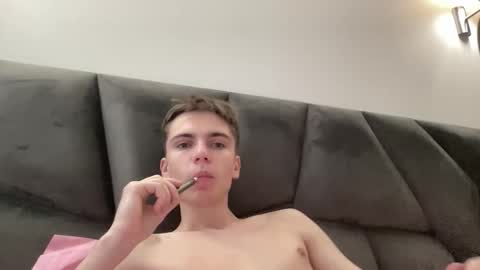 Luis online show from 3, 12, 2025