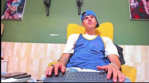 Snapshot of luis_as chatting on 24, 1, 2025 Luis AS online show from 24, 1, 2025
