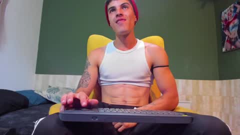 Snapshot of luis_as chatting on 6, 2, 2025 Luis AS online show from 6, 2, 2025