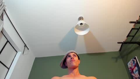 Snapshot of luis_as chatting on 8, 2, 2025 Luis AS online show from 8, 2, 2025