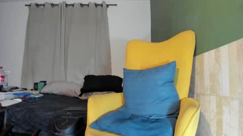 Snapshot of luis_as chatting on 21, 2, 2025 Luis AS online show from 21, 2, 2025
