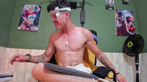 Snapshot of luis_as chatting on 8, 3, 2025 Luis AS online show from 8, 3, 2025