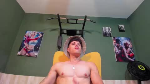 Snapshot of luis_as chatting on 9, 3, 2025 Luis AS online show from 9, 3, 2025