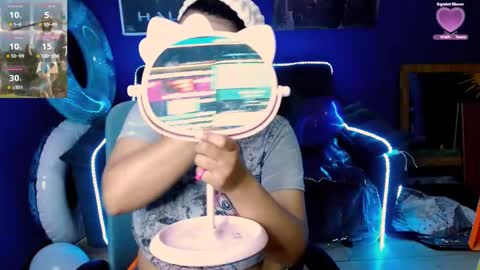 Snapshot of luisa_bunny chatting on 15, 1, 2025 luisa_bunny online show from 15, 1, 2025