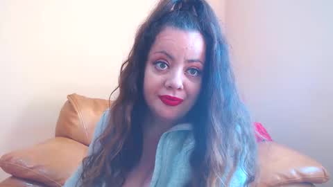Cassie online show from 11, 5, 2026