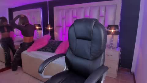 Luisa  online show from 22, 4, 2026