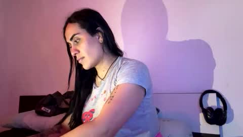Snapshot of luisamonsterdick chatting on 18, 11, 2025 Luisa Monsters online show from 18, 11, 2025