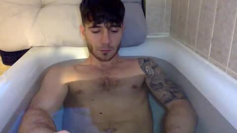 Snapshot of luisbadx chatting on 2, 2, 2026 Luis Badx online show from 2, 2, 2026