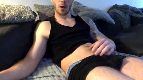 Snapshot of luisbadx chatting on 6, 2, 2026 Luis Badx online show from 6, 2, 2026