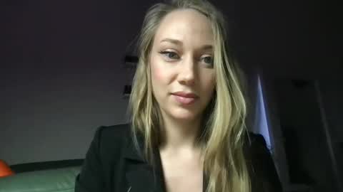 luiva13 online show from 24, 1, 2025