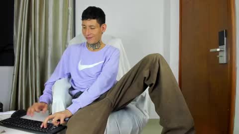 Snapshot of lujuriau_u chatting on 24, 9, 2025 lujuriau_u online show from 24, 9, 2025