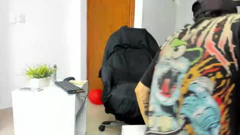 Snapshot of lujuriau_u chatting on 8, 10, 2025 lujuriau_u online show from 8, 10, 2025