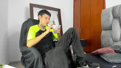 Snapshot of lujuriau_u chatting on 12, 10, 2025 lujuriau_u online show from 12, 10, 2025