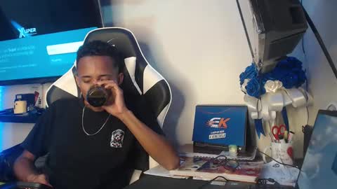 Snapshot of luka_boys2024 chatting on 15, 4, 2026 luka_boys2024 online show from 15, 4, 2026