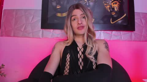 Snapshot of lukacastillo chatting on 10, 12, 2024 Luka Castillo online show from 10, 12, 2024