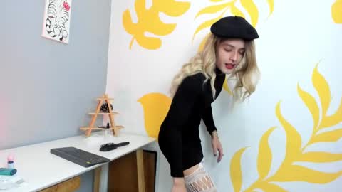 Snapshot of lukacastillo chatting on 23, 10, 2025 Luka Castillo online show from 23, 10, 2025