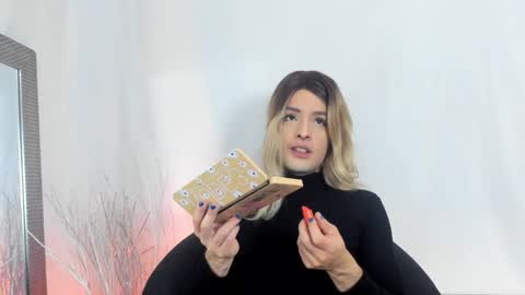 Luka Castillo online show from 26, 11, 2025