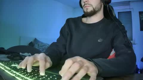 lukasschoetz online show from 30, 3, 2026