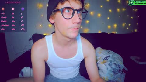 Snapshot of lukatripp chatting on 28, 2, 2025 lukatripp online show from 28, 2, 2025