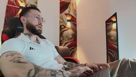 LUKE online show from 5, 11, 2025