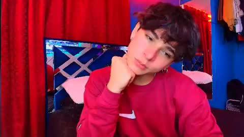 Snapshot of luke_howland chatting on 16, 6, 2026 Luke online show from 16, 6, 2026