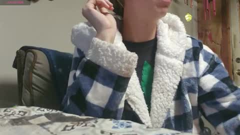 Snapshot of lukeandali23 chatting on 4, 3, 2026 Lukeandali420 online show from 4, 3, 2026