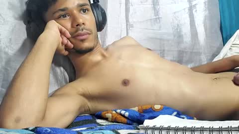 Snapshot of lukebigcock64 chatting on 30, 12, 2024 Luke online show from 30, 12, 2024