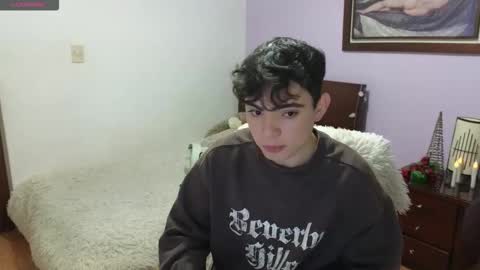 Snapshot of lukeboyce chatting on 24, 11, 2025 lukeboyce online show from 24, 11, 2025