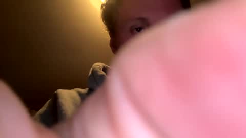 Snapshot of lukeeeeey96 chatting on 14, 12, 2024 lukeeeeey96 online show from 14, 12, 2024