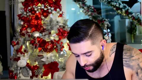 Snapshot of lukhass chatting on 7, 12, 2024 Lukhas f4f online show from 7, 12, 2024