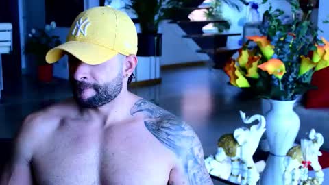 Lukhas f4f online show from 12, 3, 2026