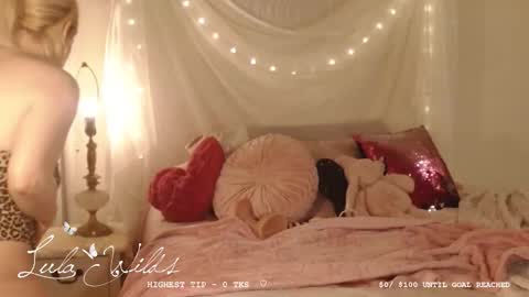 Snapshot of lulawilds chatting on 10, 10, 2025 lula wilds online show from 10, 10, 2025