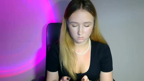 Snapshot of lulu_baby1 chatting on 31, 10, 2025 Lulu Baby18 online show from 31, 10, 2025