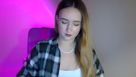 Snapshot of lulu_baby1 chatting on 8, 11, 2025 Lulu Baby18 online show from 8, 11, 2025