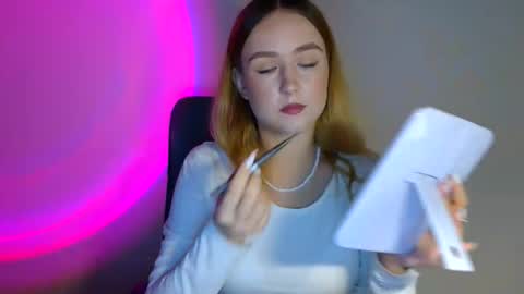 Snapshot of lulu_baby1 chatting on 21, 11, 2025 Lulu Baby18 online show from 21, 11, 2025