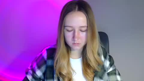 Snapshot of lulu_baby1 chatting on 23, 11, 2025 Lulu Baby18 online show from 23, 11, 2025