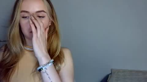 Snapshot of lulu_baby1 chatting on 19, 4, 2026 Lulu Baby18 online show from 19, 4, 2026