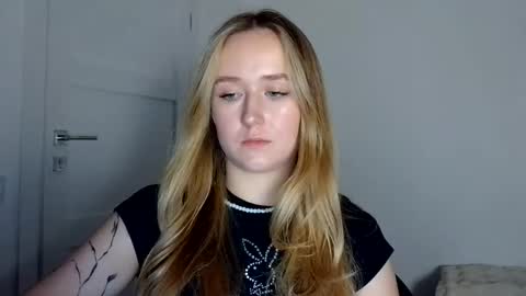 Snapshot of lulu_baby1 chatting on 23, 4, 2026 Lulu Baby18 online show from 23, 4, 2026