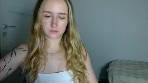 Snapshot of lulu_baby1 chatting on 7, 6, 2026 Lulu Baby18 online show from 7, 6, 2026