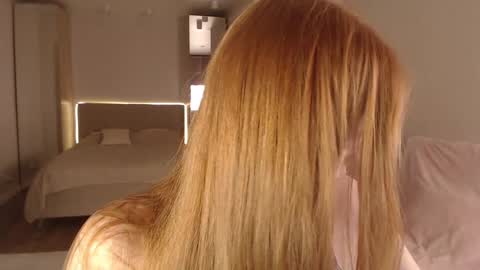 Snapshot of lulu_moons chatting on 12, 12, 2024 Lulu online show from 12, 12, 2024