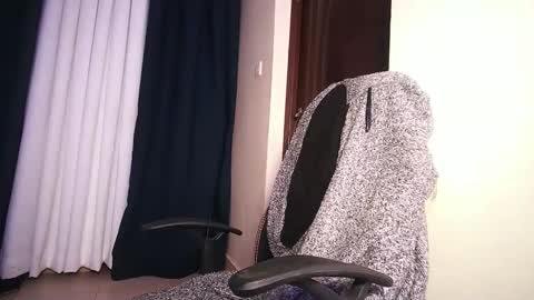 Snapshot of lulu_sparks1 chatting on 1, 5, 2026 lulu_sparks1 online show from 1, 5, 2026