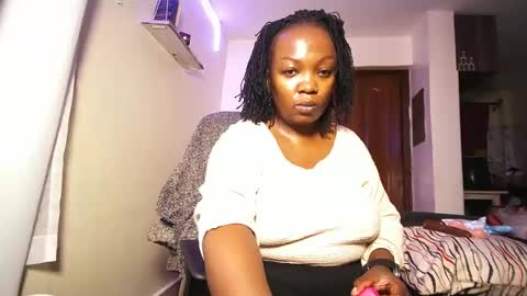 Snapshot of lulu_sparks1 chatting on 6, 7, 2026 lulu_sparks1 online show from 6, 7, 2026