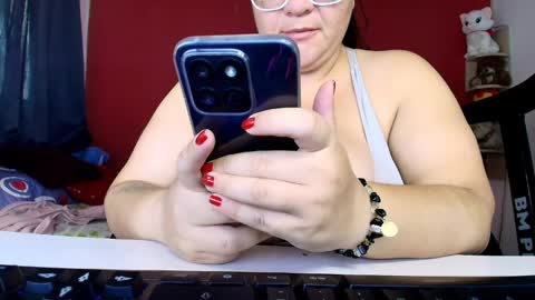 Snapshot of lulubigtitts chatting on 17, 5, 2026 LuluBigTitts online show from 17, 5, 2026