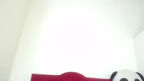 Snapshot of luluu_08 chatting on 8, 1, 2025 LULU online show from 8, 1, 2025
