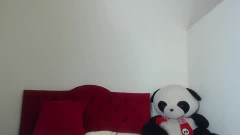 Snapshot of luluu_08 chatting on 14, 1, 2025 LULU online show from 14, 1, 2025