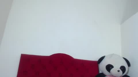 Snapshot of luluu_08 chatting on 7, 2, 2025 LULU online show from 7, 2, 2025