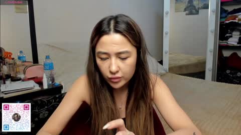 luluu_l online show from 12, 1, 2025